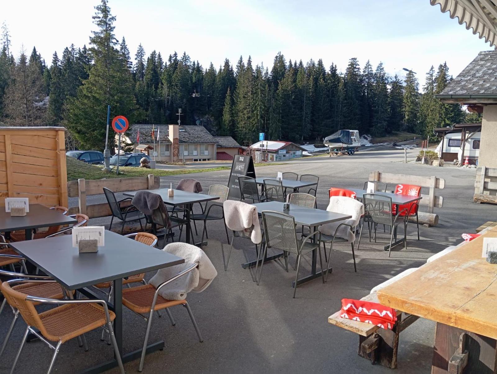 Chambre Double Doppelzimmer Camping Jaunpass Boltigen Bagian luar foto